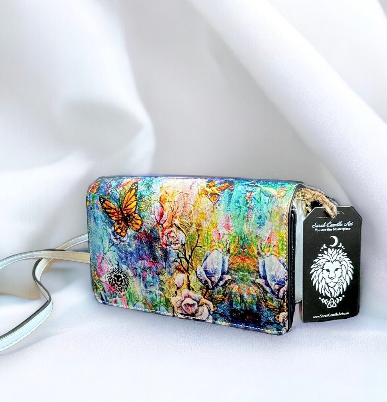 Small chain crossbody bag The Behold Collection by Sarah Camille Art