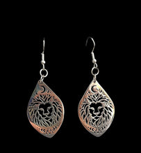 Load image into Gallery viewer, Silver Lion Earrings
