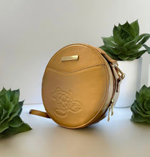 Load image into Gallery viewer, The Little Sea Turtle round crossbody bag
